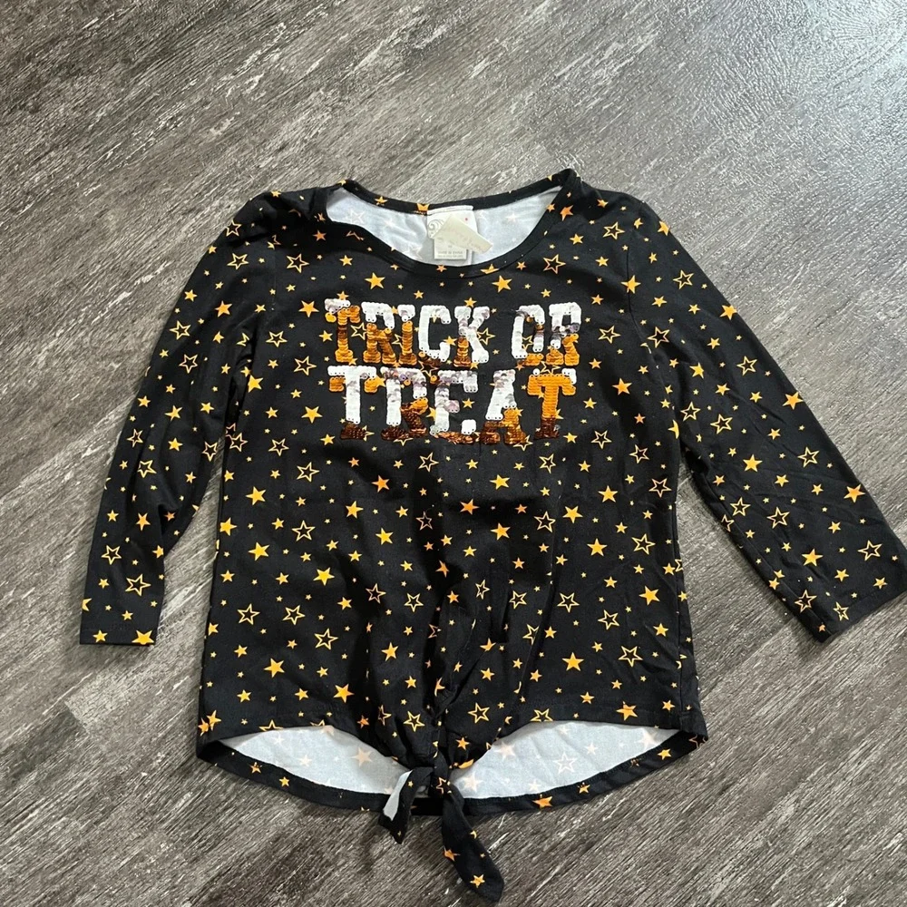 Girls Trick Or Treat Halloween Shirt‎ Size 10 Long Sleeve Black Stars
